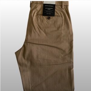 NWT Banana Republic Fulton Skinny Fit Rapid Movement Chino Airforce Khaki 34x30
